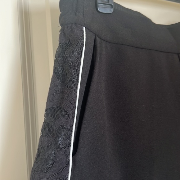 Cutie Patootie Pant! You will LOVE - Picture 3 of 3